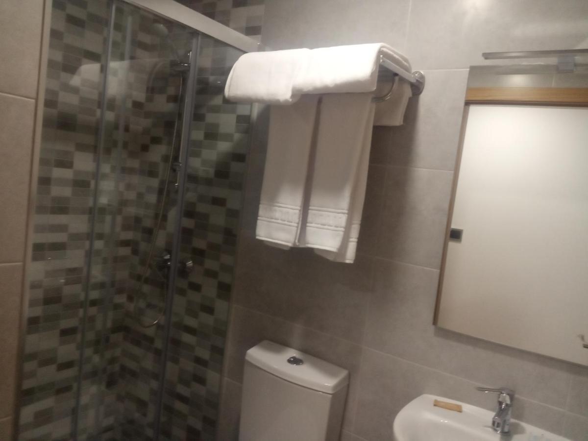 Hostal Outarelo Оренсе Экстерьер фото